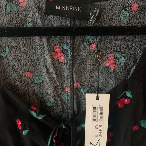 NWT 🆕 MINKPINK Black Cherry Print Dress 🍒 - Picture 7 of 7